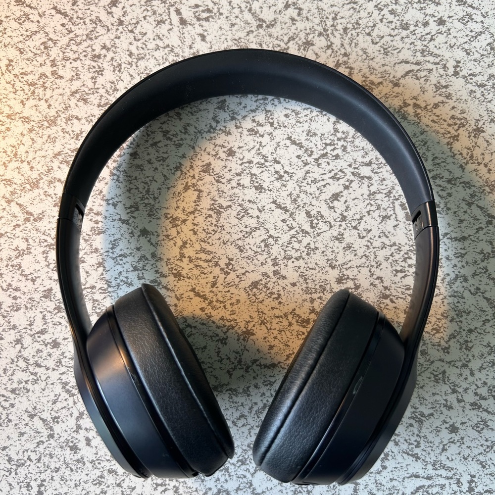 Beats Solo3 Wireless headphones